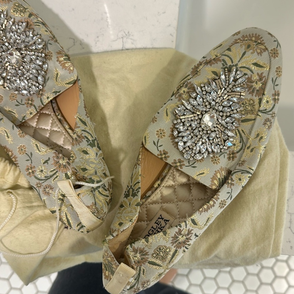 Fun Badgley Mischka flats, very well made